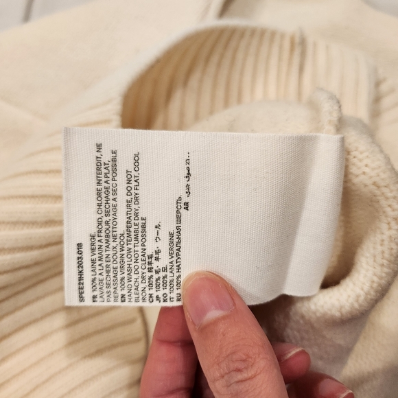 Ami Paris 100% wool sweater gender neutral - Picture 6 of 7